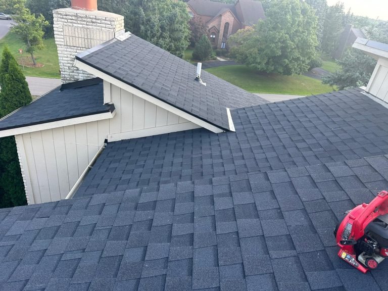 Landmark | Moire Black