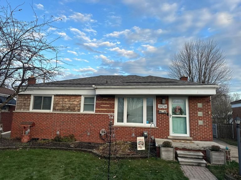 Shingle Roof Replacement in St. Claire Shores